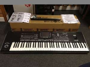 Korg Pa3X Arranger Workstation Keyboard (76-Key).... $2,000.00 -  1