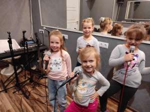 вокал для детей Киев Позняки - уроки вокала - школа вокала - изображение 1