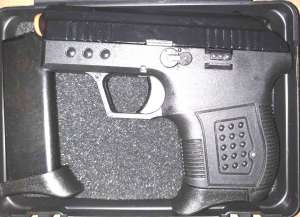 Стартовый пистолет Sur 2004 (черный) + запасной магазин - изображение 1