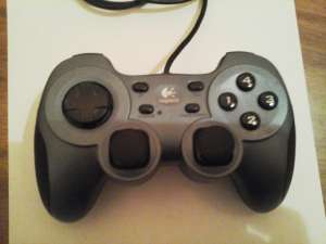 ������� �����������. Logitech RumblePad � 2 - ����������� 1