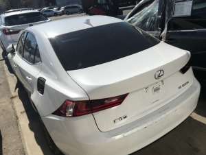 �������� �� � �������� Lexus is200 - ����������� 1